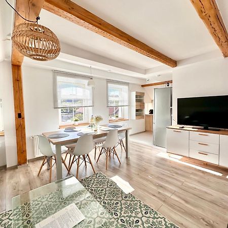 Klimatyczny Apartament Nr 8 Z Widokiem Na Gory Sowie Bielawa  Kültér fotó