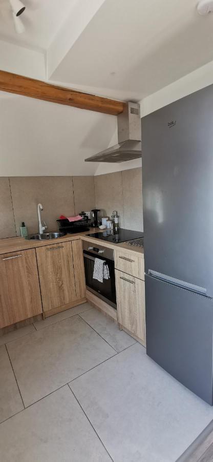 Klimatyczny Apartament Nr 8 Z Widokiem Na Gory Sowie Bielawa  Kültér fotó