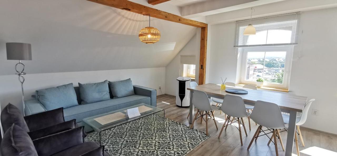 Klimatyczny Apartament Nr 8 Z Widokiem Na Gory Sowie Bielawa  Kültér fotó