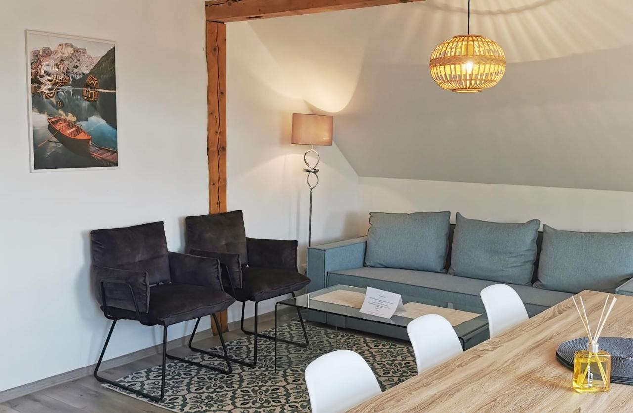 Klimatyczny Apartament Nr 8 Z Widokiem Na Gory Sowie Bielawa  Kültér fotó