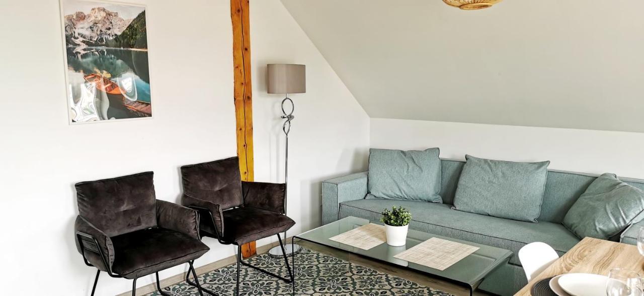 Klimatyczny Apartament Nr 8 Z Widokiem Na Gory Sowie Bielawa  Kültér fotó