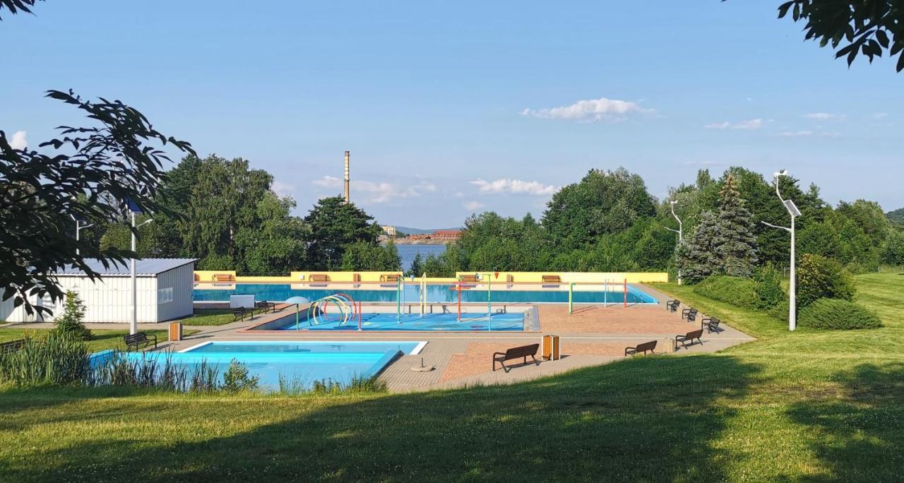 Klimatyczny Apartament Nr 8 Z Widokiem Na Gory Sowie Bielawa  Kültér fotó
