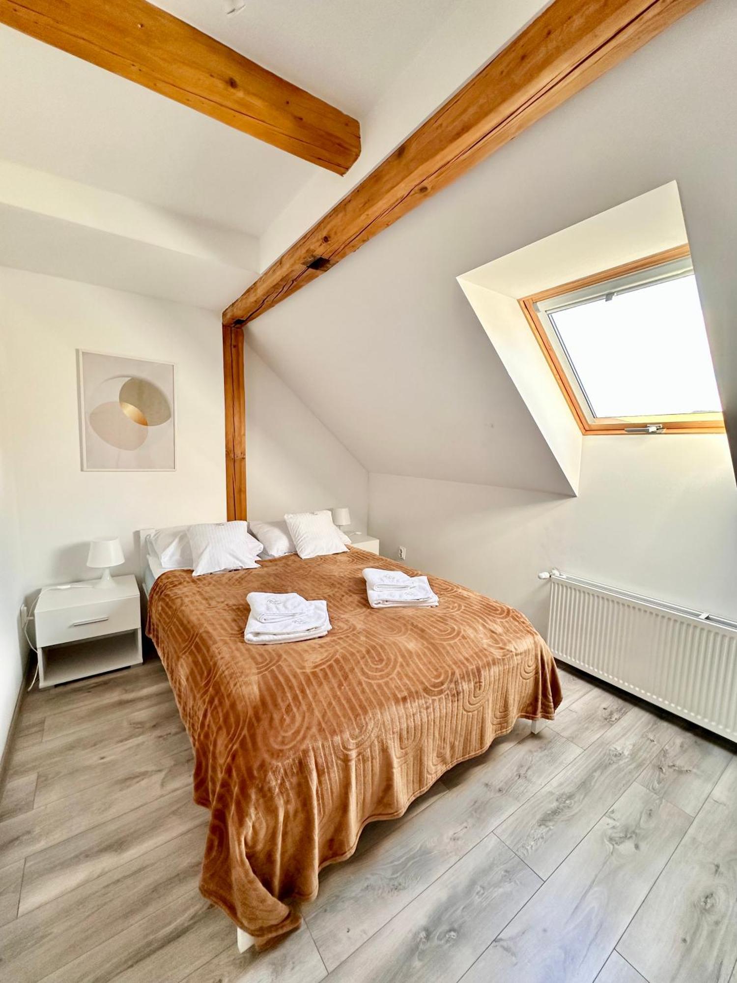 Klimatyczny Apartament Nr 8 Z Widokiem Na Gory Sowie Bielawa  Kültér fotó